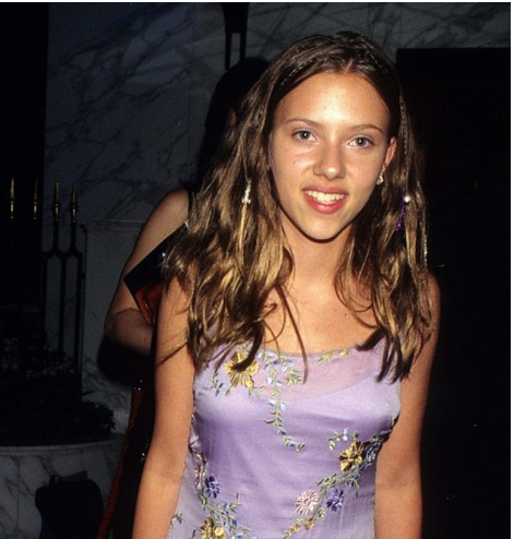 Оддын анхны улаан хивсний ёслол дээрх зураг